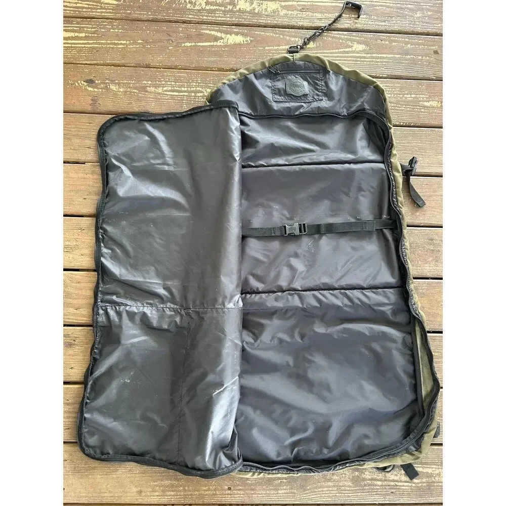 Kelty Pangaea Convertible Garment Bag Travel Luggage Tri Fold Green Zip Pockets